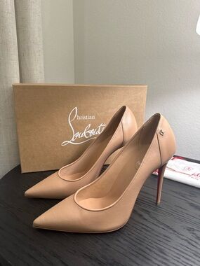Christian Louboutin Sporty Kate 100 Nappa Nude/Blush 40
